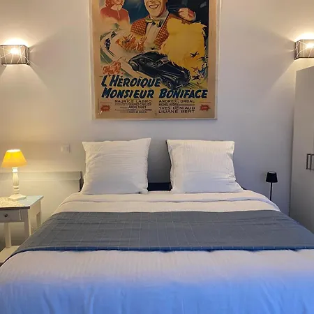 Artist's Studio In An Atypical Loft * Joinville-le-Pont